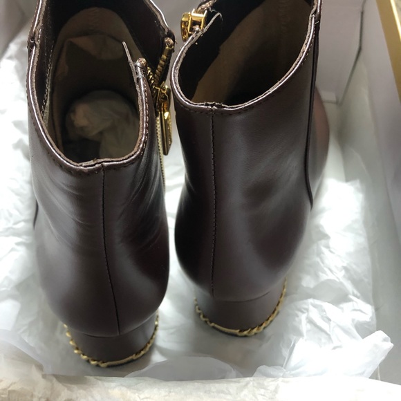 NEW Michael Kors Booties Sabrina Mid Boot - Picture 9 of 13